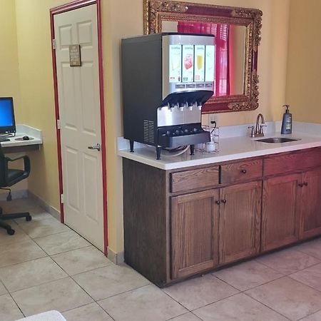 La Bonita Inn & Suites - Mccamey Exterior photo