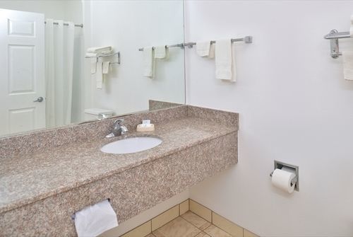 La Bonita Inn & Suites - Mccamey Exterior photo