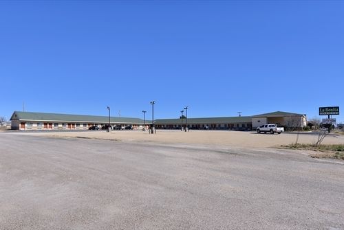 La Bonita Inn & Suites - Mccamey Exterior photo